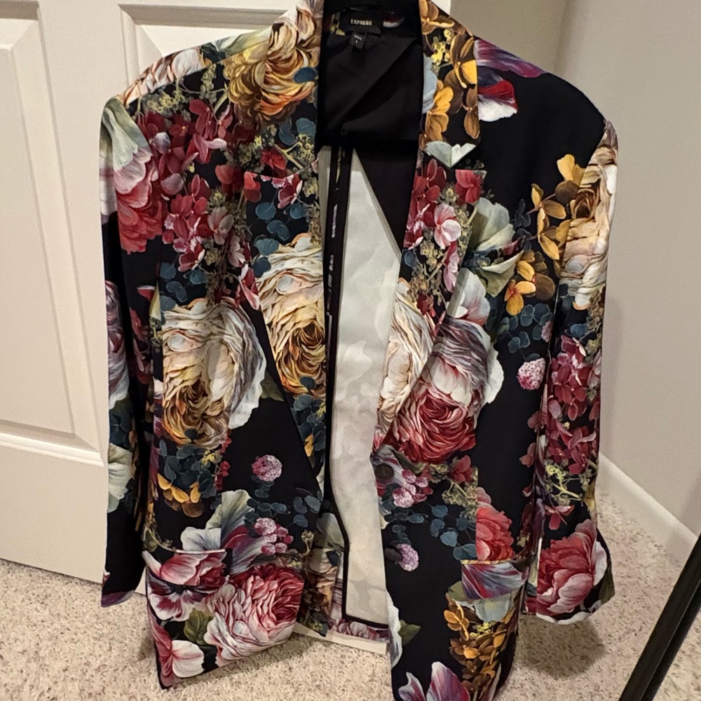 Express  Floral Boyfriend Blazer
